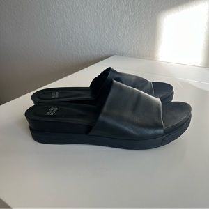 NWOT Eileen Fisher Sandals